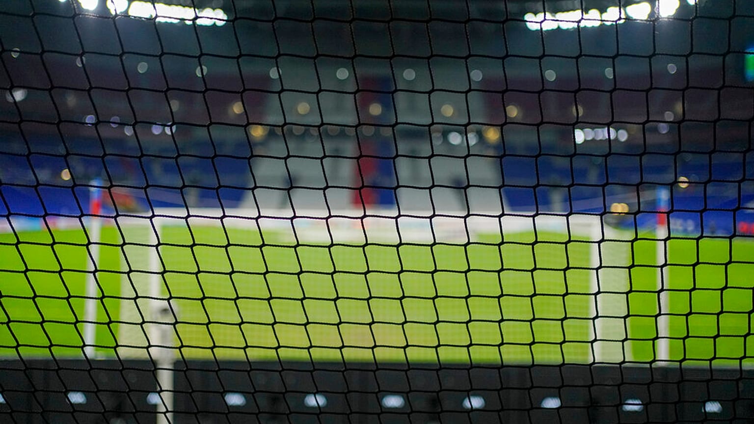 Archives : stade de foot de l'Olympique lyonnais, près de Lyon (France), le 01/12/2021