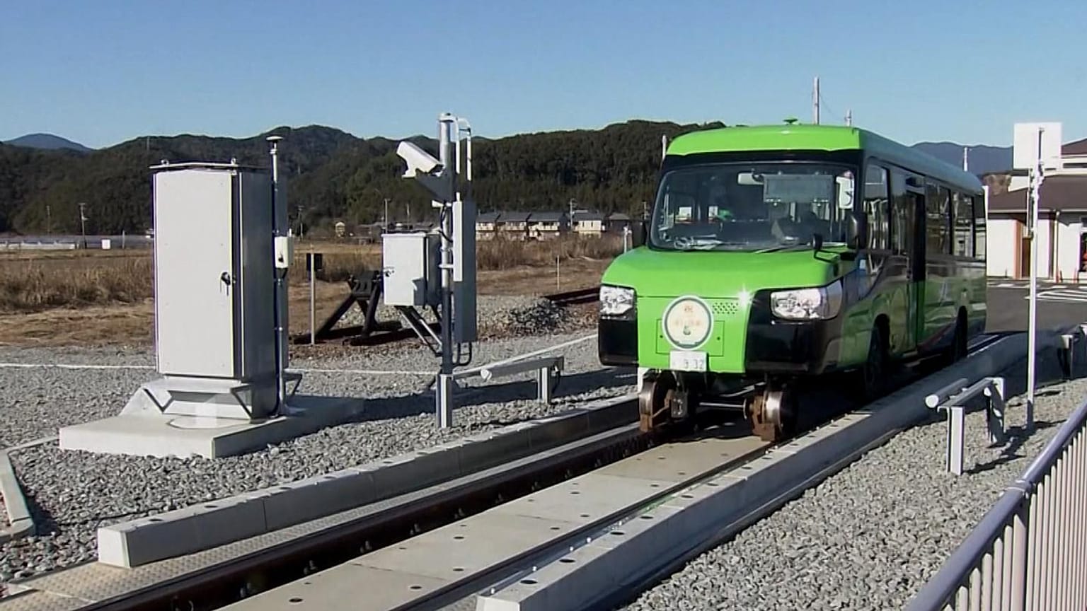 Japonya'da tren-otobüsler hizmette