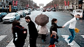 Auf den Champs Elysées in Paris in Frankreich