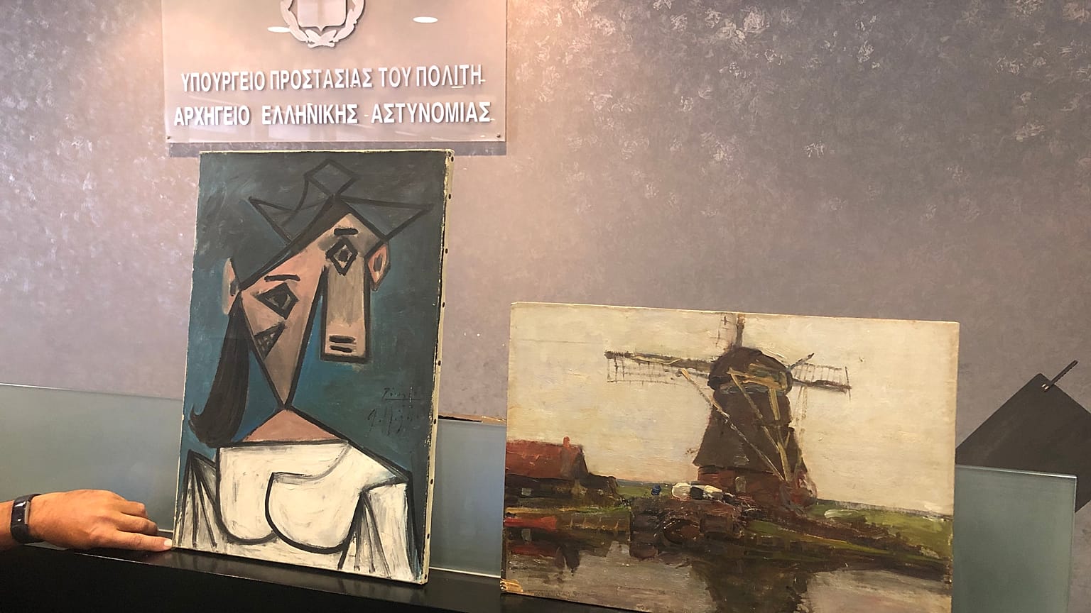 Οι πίνακες που είχαν κλαπεί