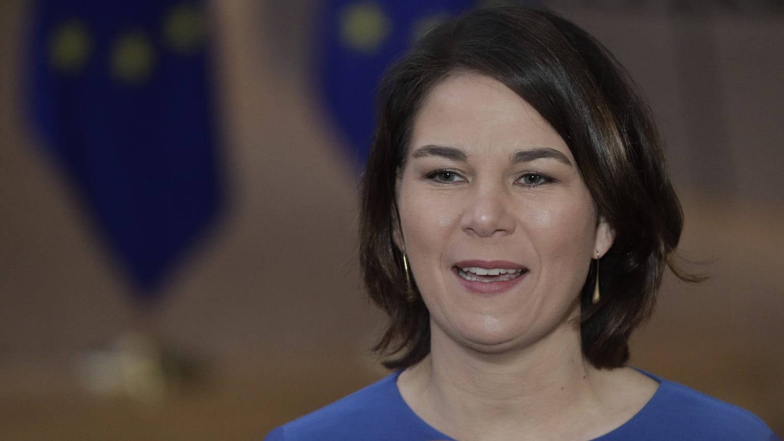 Annalena Baerbock német külügyminiszter az Európai Tanács brüsszeli épületében