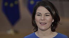 Annalena Baerbock német külügyminiszter az Európai Tanács brüsszeli épületében