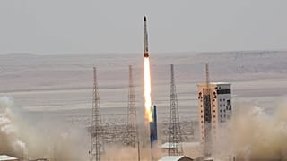 ارسال ماهواره سیمرغ ایران به فضا