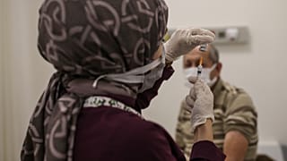 В Турции приступили к вакцинации прививкой TURKOVAC 
