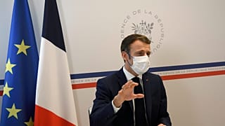 يترأس الرئيس الفرنسي إيمانويل ماكرون اجتماعًا وزاريًا خاصًا من مقر إقامة العطلات الرئاسية في فورت دي بريغانكون، جنوب فرنسا، الاثنين 21 ديسمبر 2021