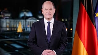 Канцлер Германии Олаф Шольц призвал сограждан не бояться последствий прививки