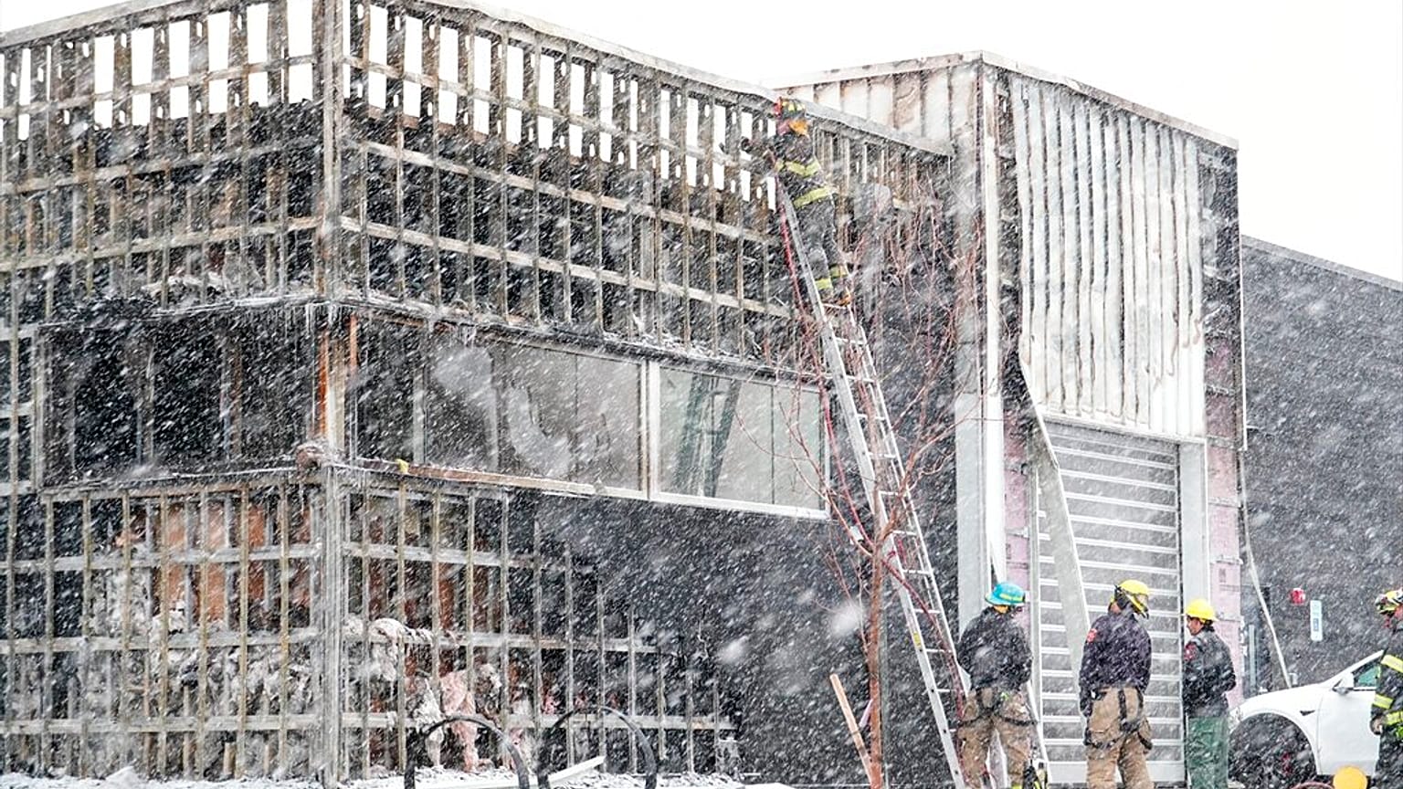 Schnee löscht dramatisches Feuer in Boulder in Colorado - 1.000 Häuser zerstört