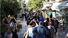 Ουρές για rapid test στη Νέα Σμύρνη (02/01/2022)