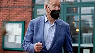 Байден заверил Зеленского, что США и союзники "дадут решительный ответ" на попытки России вторгнуться на Украину