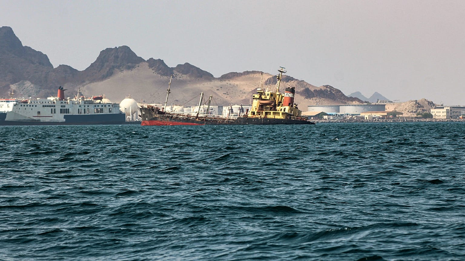 ميناء عدن.