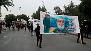 تشییع جنازه ابومهدی مهندس که به همراه قاسم سلیمانی در عراق کشته شد