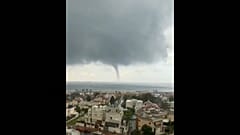 مجرى مائي كبير قبالة ساحل مدينة أشدود الإسرائيلية. 