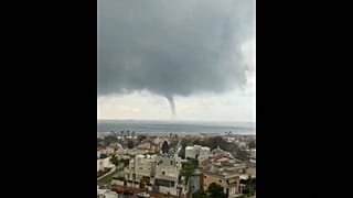 مجرى مائي كبير قبالة ساحل مدينة أشدود الإسرائيلية. 