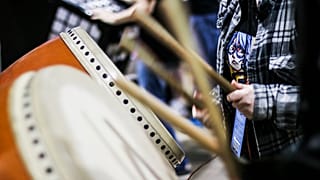 Taiko dobolással fejlesztenek fogyatékkal élő tasmániai diákokat 