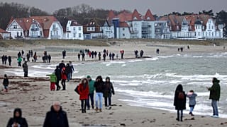 Am Strand von Warnemünde am 3. Januar 2022