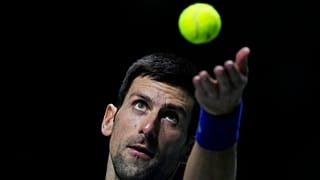 Australia no permite la entrada a Novak Djokovic, retenido hasta no justificar su exención médica