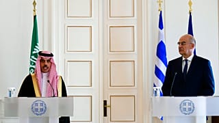 Συνάντηση Νίκου Δένδια με τον υπουργό Εξωτερικών της Σαουδικής Αραβίας
