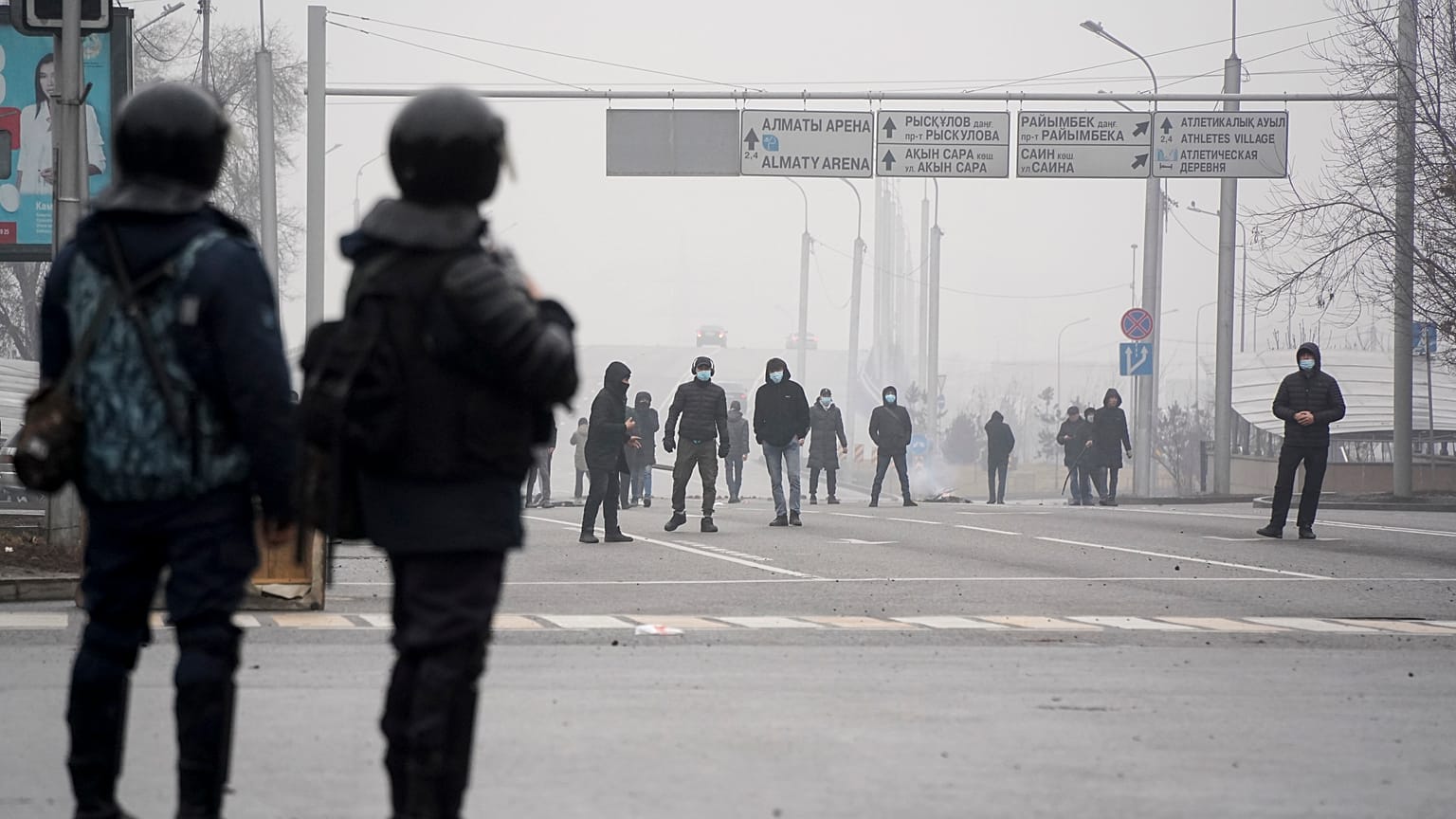 Массовые протесты в Казахстане переросли в беспорядки
