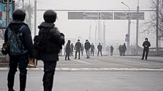 Массовые протесты в Казахстане переросли в беспорядки