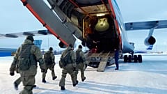 Россия отправляет в Казахстан подразделения ВДВ