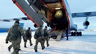 Россия отправляет в Казахстан подразделения ВДВ
