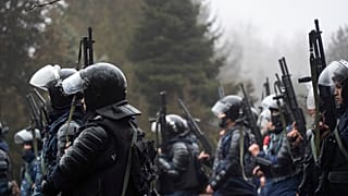 Полиция готовится к разгону демонстрантов в Алма-Ате 5 января 2022