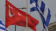 Yunanistan Türkiye bayrakları