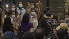 La presidenta electa de la Constituyente chilena es aplaudida tras ser elegida