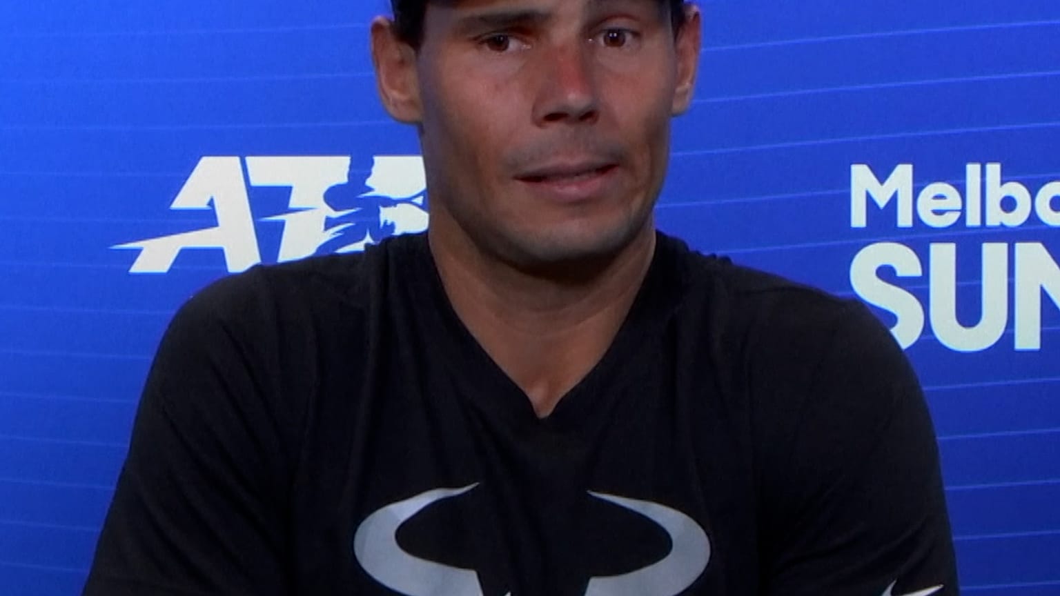 Rafael Nadal spricht sich für die Covid-19-Impfung aus, die Welt habe genug gelitten, um jetzt Regeln nicht einzuhalten.