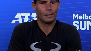Rafael Nadal spricht sich für die Covid-19-Impfung aus, die Welt habe genug gelitten, um jetzt Regeln nicht einzuhalten.