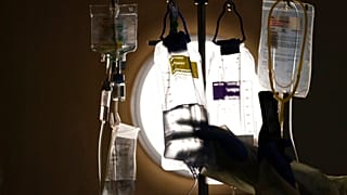 Auf der Covid-Station in einem Krankenhaus in Los Angeles - ARCHIV