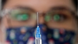 Il Portogallo accelera nella vaccinazione dei bambini fra i 5 e gli 11 anni. Lunedì il ritorno sui banchi