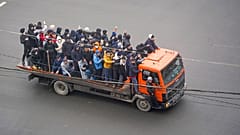 Demonstrierende in der kasachischen Metropole Almaty am 6. Januar