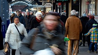 Euro Bölgesi'nde şubatta yüzde 8,5 olan yıllık enflasyon, martta yüzde 6,9'a geriledi
