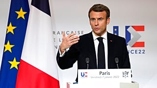 Emmanuel Macron január 7-én, pénteken, Ursula Von der Leyen-el tartott közös sajtótájékoztatóján