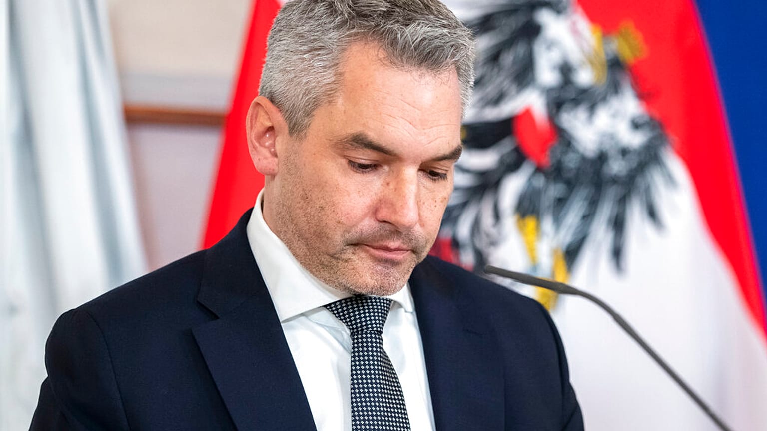 Karl Nehammer január 6-án