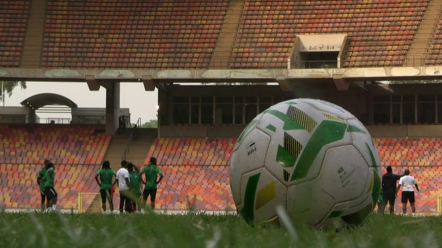 كأس الأمم إفريقيا لكرة القدم في الكاميرون. 
