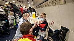 Impfaktion für Kinder im Alter von 5 - 11 Jahren in einem Airbus A300 Zero G auf dem Flughafen Köln, der Flieger wurde bis 2014 für Parabelflüge genutzt.