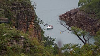 Bombeiros continuam buscas em Minas Gerais