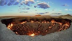 Archives : la "Porte de l'Enfer" au Turkménistan, photographiée le 11 juillet 2020 
