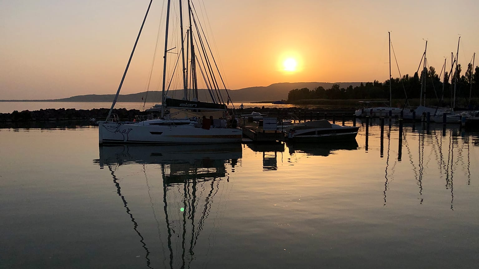 Naplemente a Balatonnál