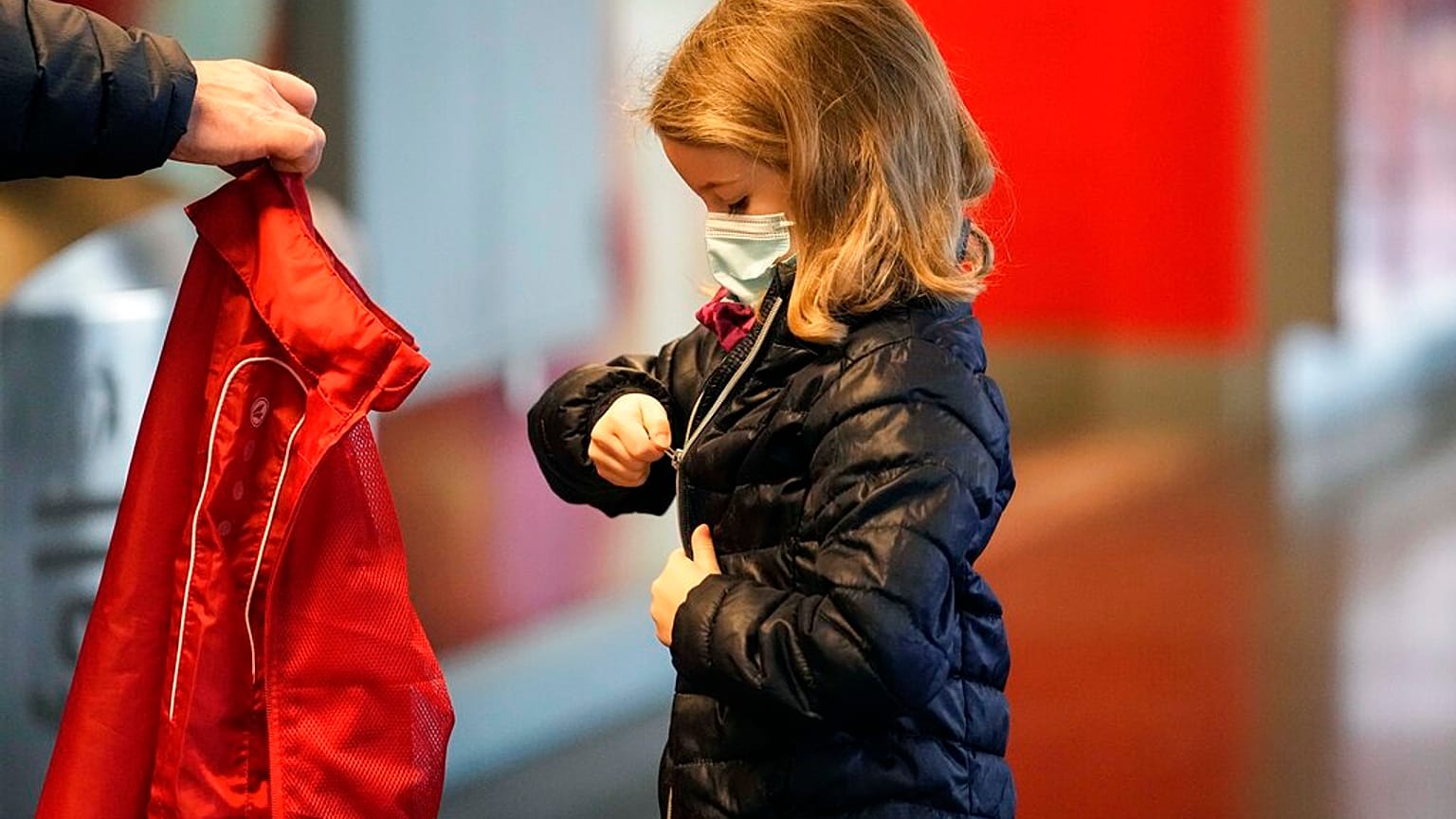 Eine 6-Jährige nach der 2. Impfung gegen Covid-19