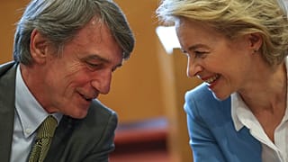 Ursula von der Leyen was among the first ones to honour the memory of David Sassoli.