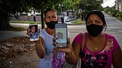 Madres del algunos de los acusados que participaron en las protestas del 11J