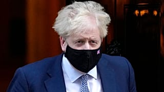 Boris Johnson enfrenta onda de indignação por alegações de desrespeito por regras sanitárias