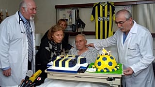 Lefter'in 86. doğum günü kutlaması (Arşiv) 
