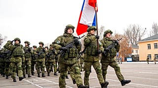 Les forces armées russes préparent leur retrait du Kazakhstan, photo du 13 janvier 2022 à Almaty, Kazakhstan