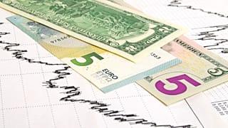 دلار آمریکا و یورو