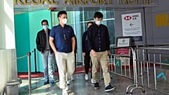 Hong Kong prohíbe las escalas en su aeropuerto a pasajeros de más de 150 países