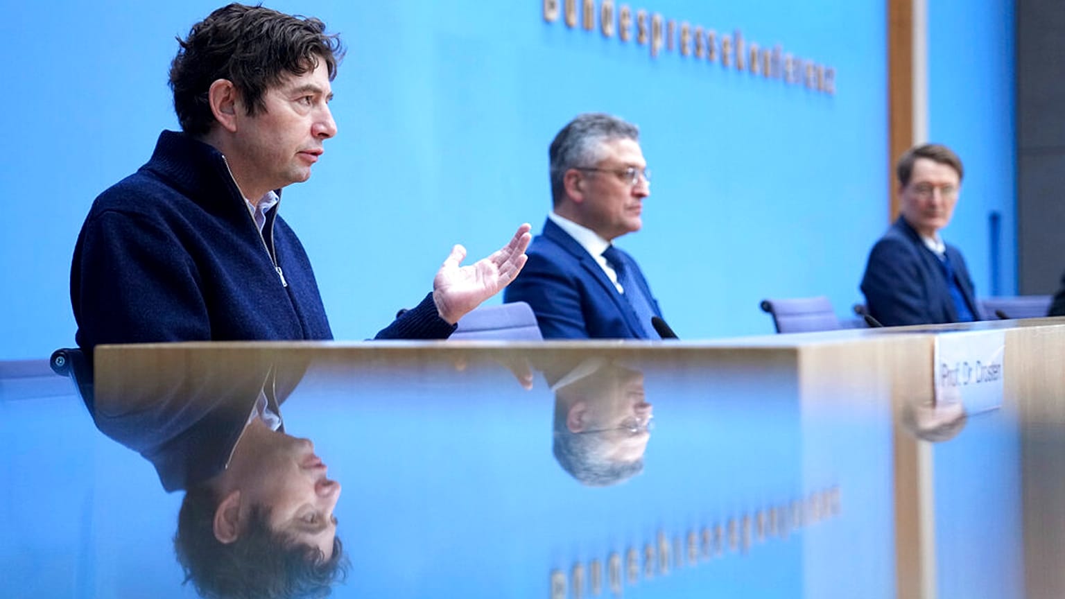 Christian Drosten, Lothar Wieler und Karl Lauterbach zu Omikron und Corona